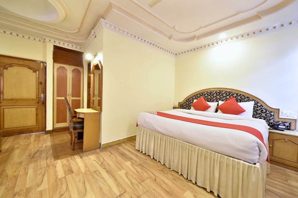 OYO 12274 रॉयल पैलेस, McLeod Ganj, मक्लिओड़-गंज