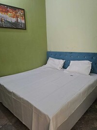 OYO Hotel Yes Inn