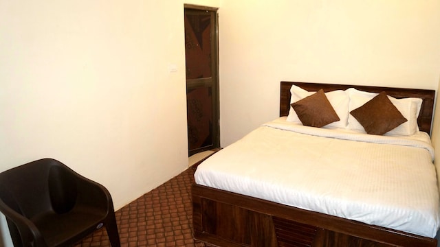 Hotel O Mishra Suites