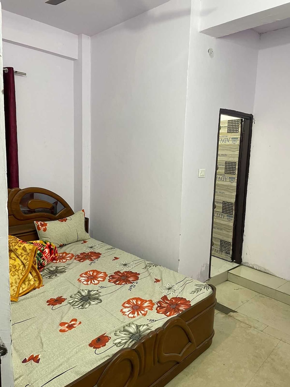 SPOT ON Lucky 7 Near Badarpur Border Metro Station, SPOT ON Delhi, Book