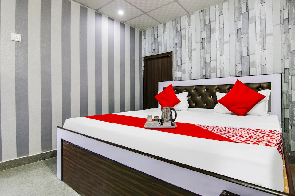 Hotel O Vikal Stay, Anand Vihar Delhi, Delhi