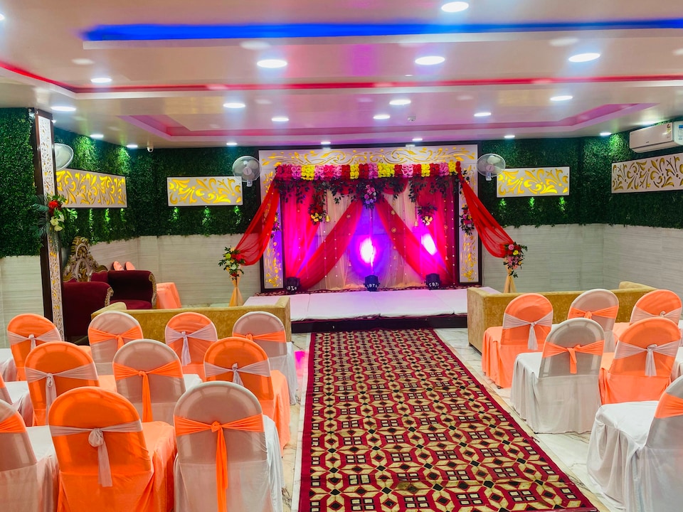 Hotel O Abhinandan , Vikas Nagar Lucknow, Lucknow