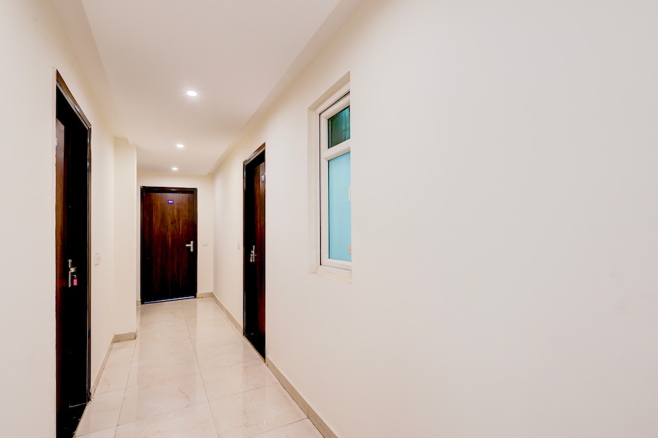 Hotel O Nijaa Stay, Medanta, गुड़गांव