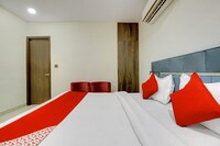 Flagship Discovery Rooms Near Akshardham