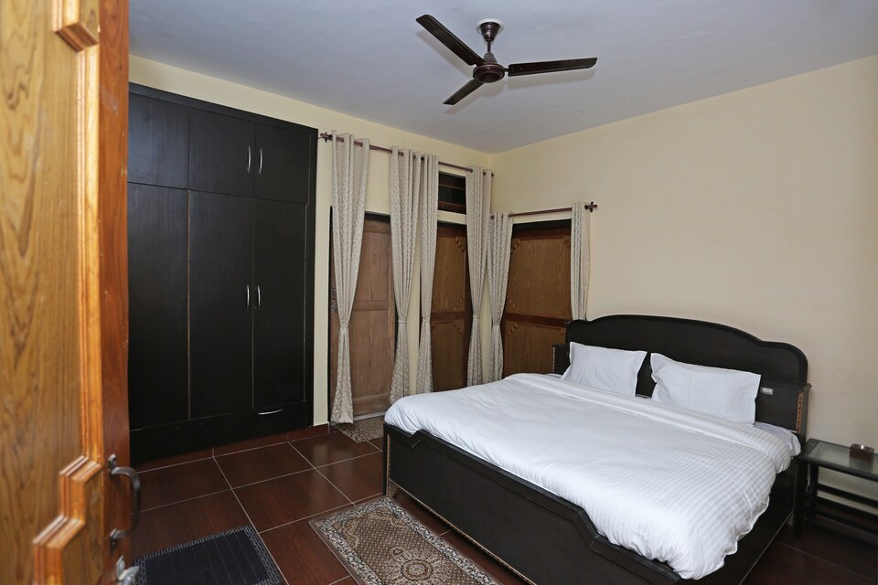 OYO Home 12312 Lake View 2 BHK, Bhimtal Nainital, Nainital