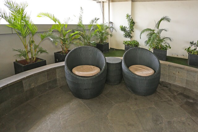 OYO 91809 Mushroom Grand Kamala Mrs Sewa