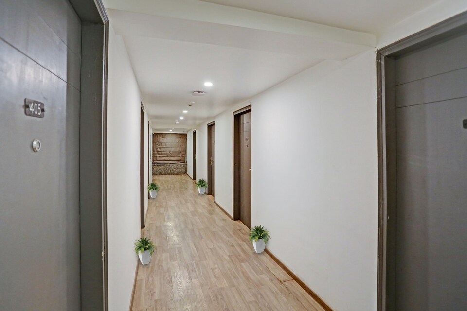 Townhouse 1138 Arena Heritage Near Bestech Central Square Mall, Golf Course Road, Gurgaon