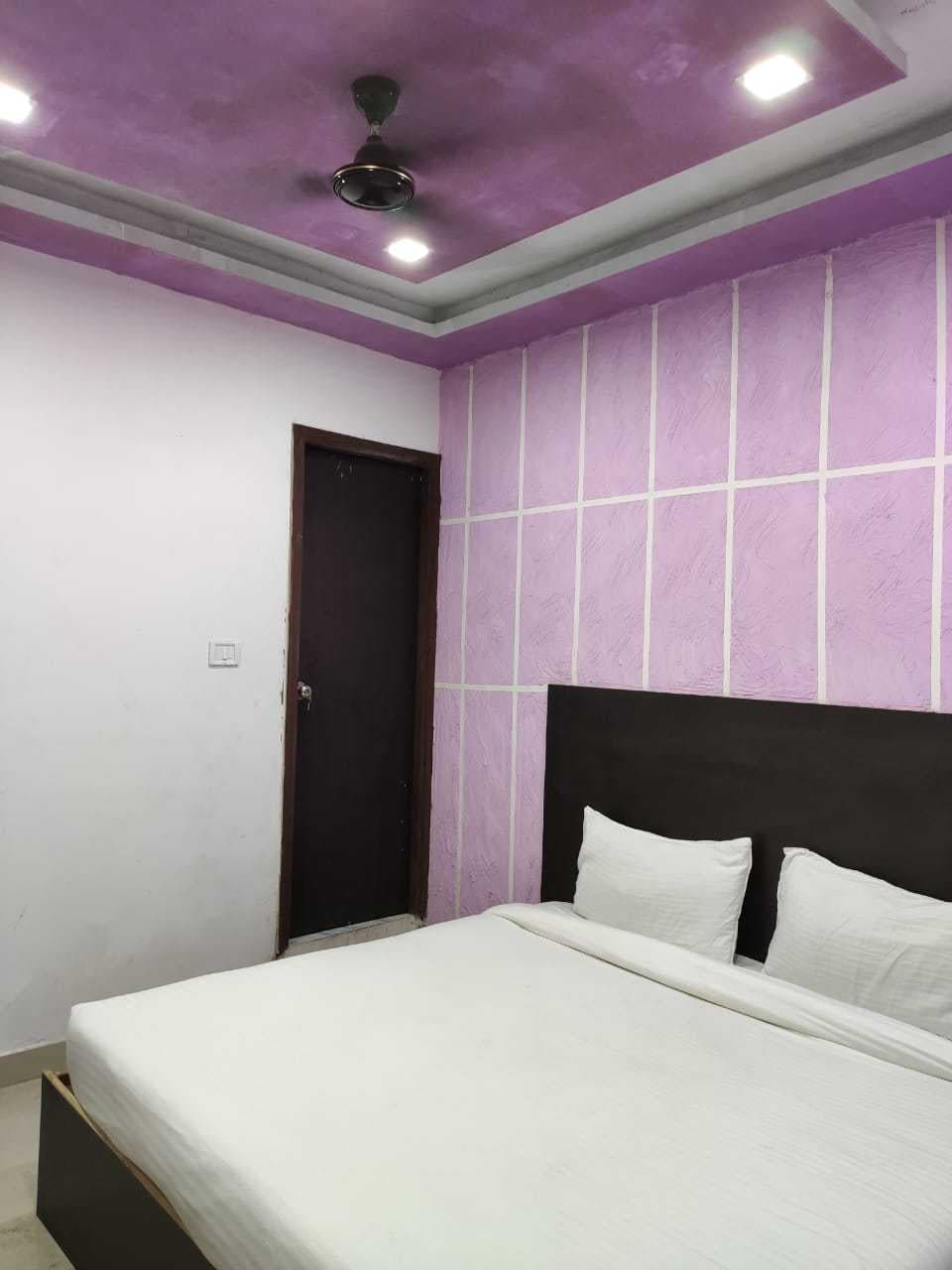OYO Hotel King House, Meerut, Meerut