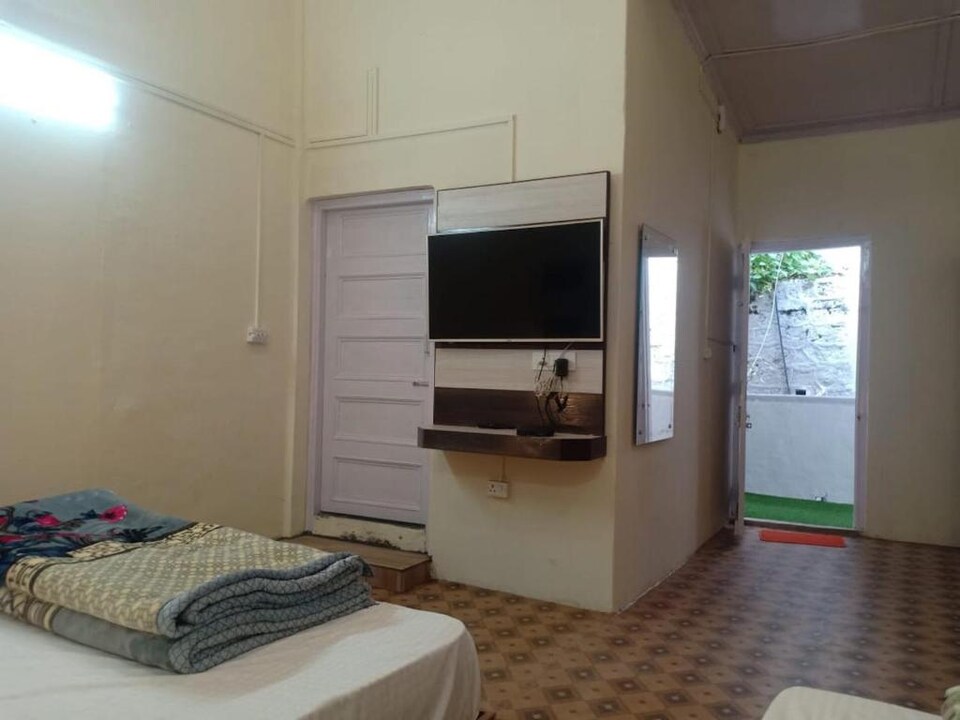 POP Moonlight Resort, Library Road Mussoorie, Mussoorie