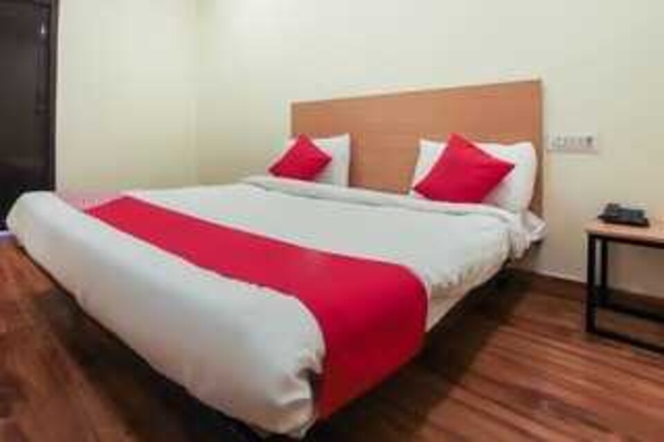 Flagship Hotel inn Grand, Pitampura - Rohini Delhi, Delhi