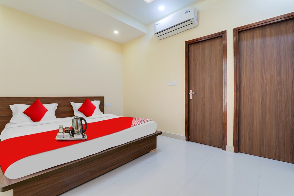 live on LCK2318, Gomti Nagar Lucknow, Lucknow