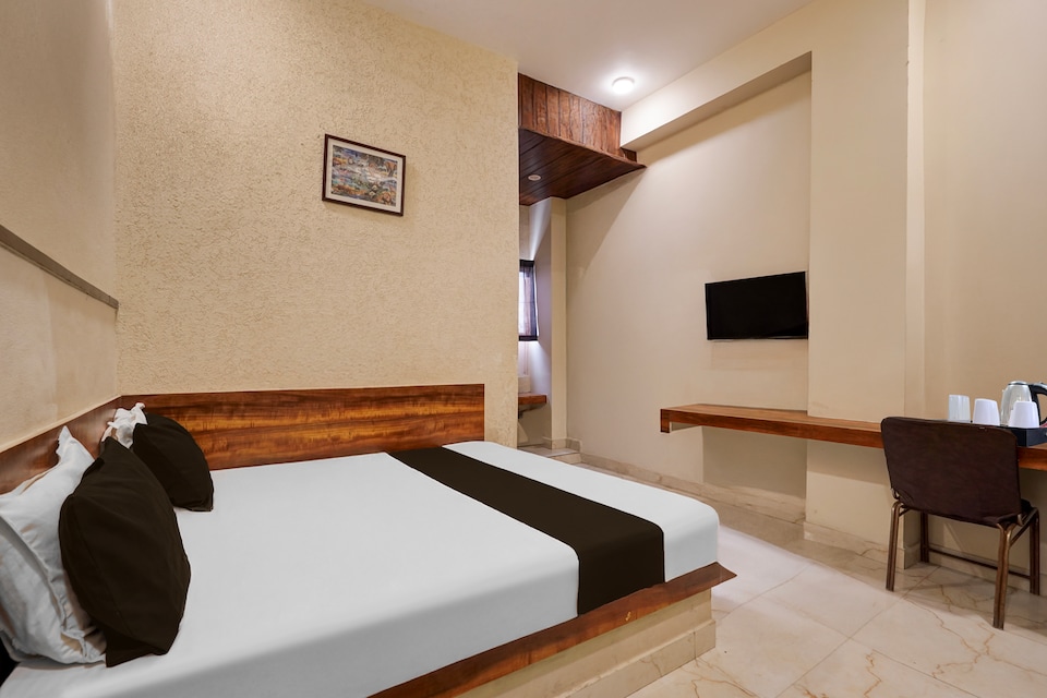 Super Townhouse City Mall Kota Formerly Hotel High Society, Kota, Kota