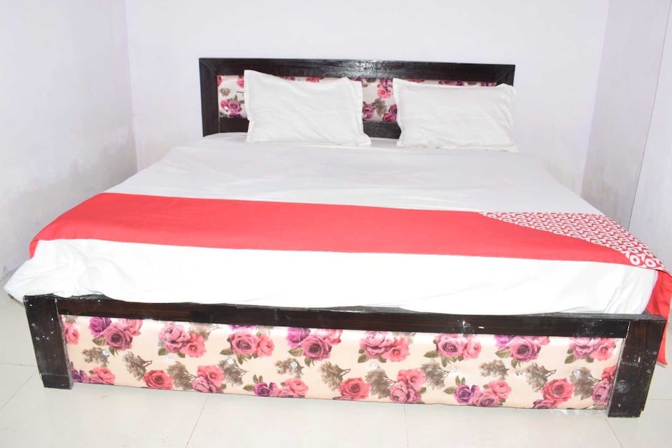 OYO Hotel Shine & Cafe, Meerut, Meerut