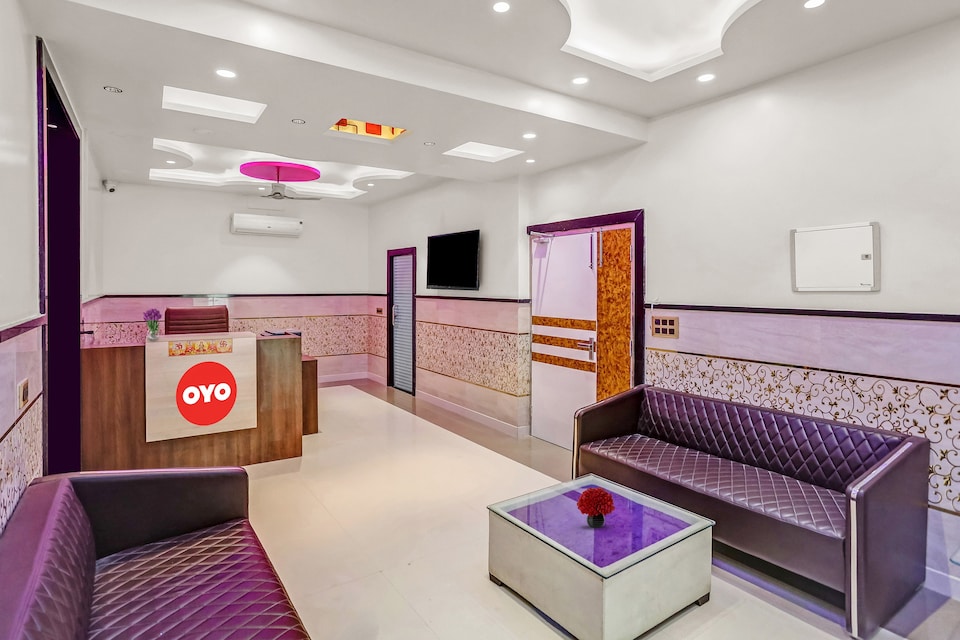 OYO Flagship 701944 Dusky Hotel & Restaurant, Rohini Delhi, Delhi