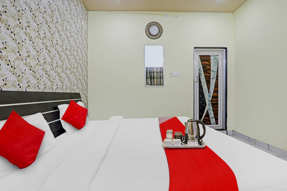 Flagship Hotel Tirupati, Airport Lucknow, Lucknow