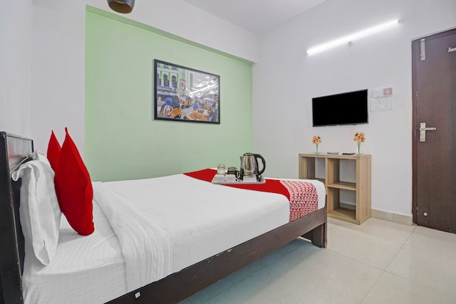 OYO 701985 AMRUTHA SPACES