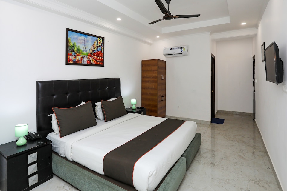 Collection O Residency Near Dwarka Sector 21 Metro Station, Dwarka Delhi, Delhi