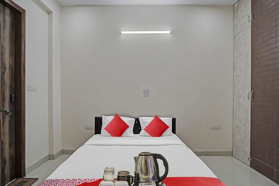 LIVE AS NOD2752, Noida Industrial Area Mamura, Noida