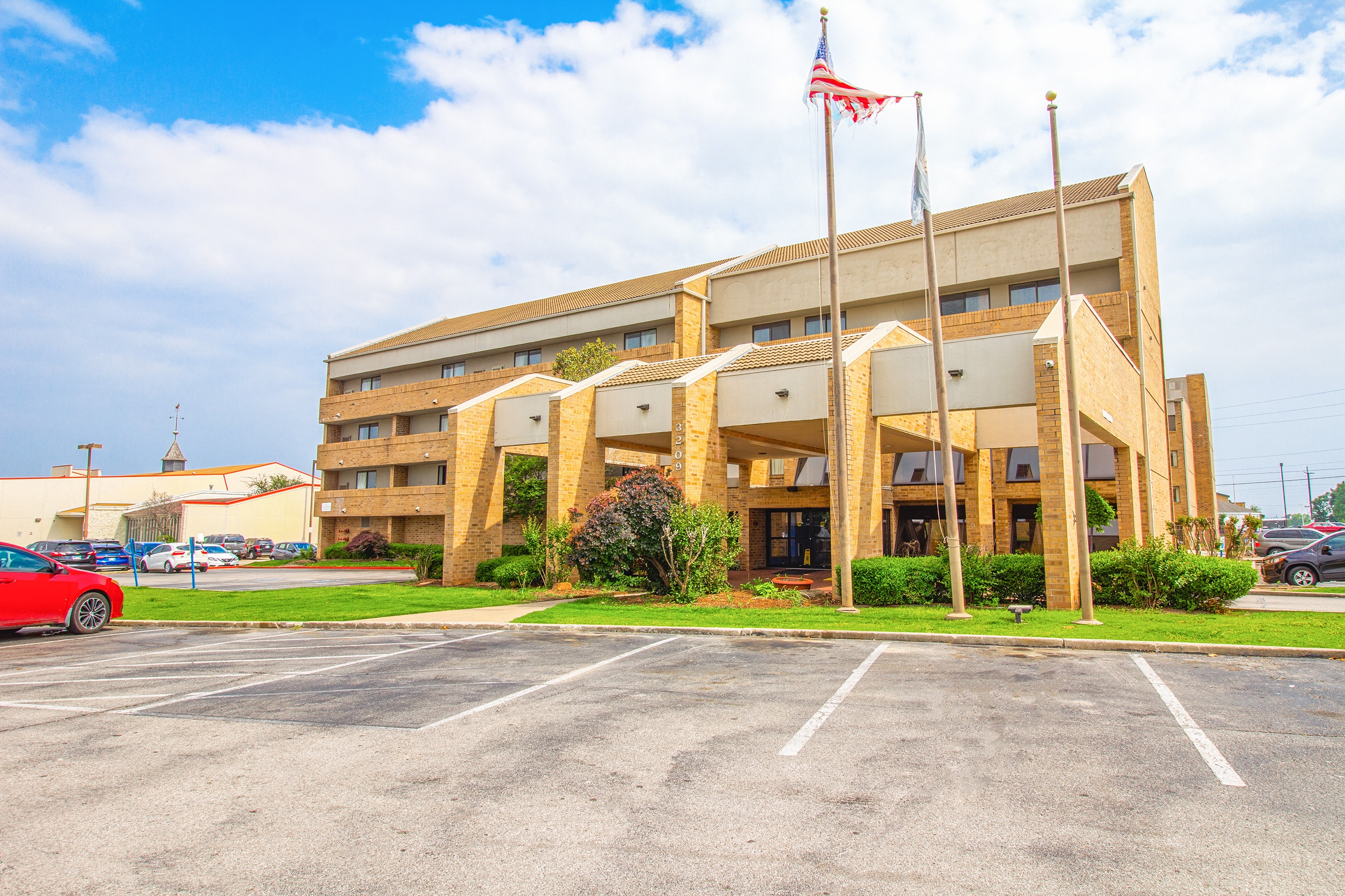 Tulsa Hotels With Pools - vckp52x