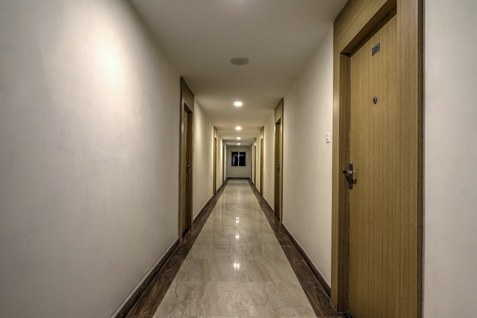 OYO 12336 Hotel Rain Tree, Madhapur, Hyderabad