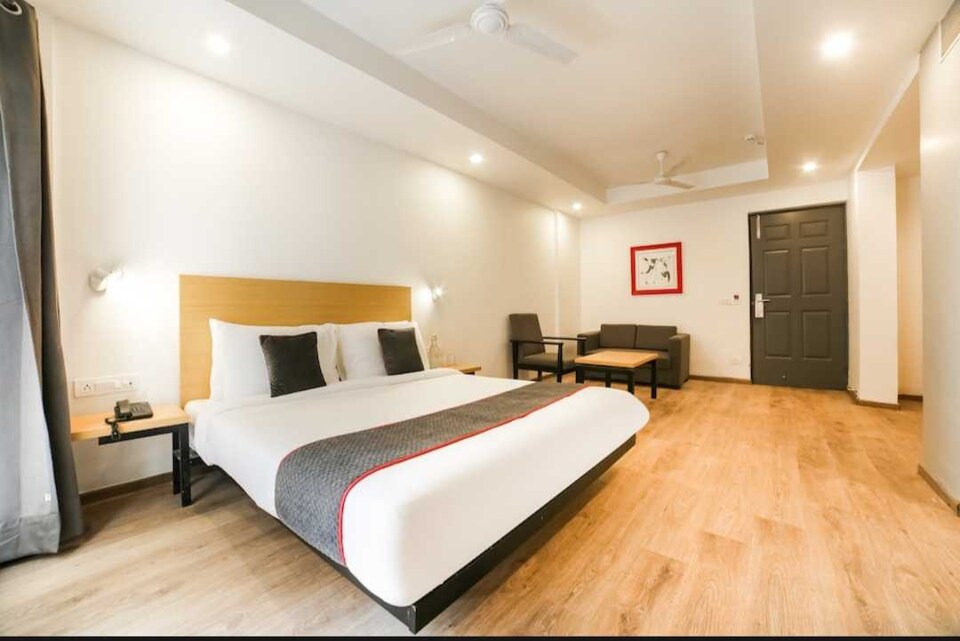 POP 702199 Palm's Hotel, Ghaziabad City, Ghaziabad