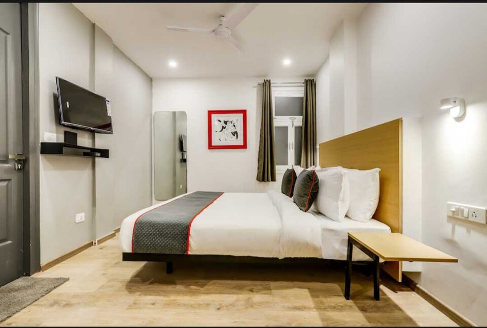 POP 702199 Palm's Hotel, Ghaziabad City, Ghaziabad