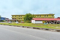 Capital O 90661 Luxor Empire Hotel