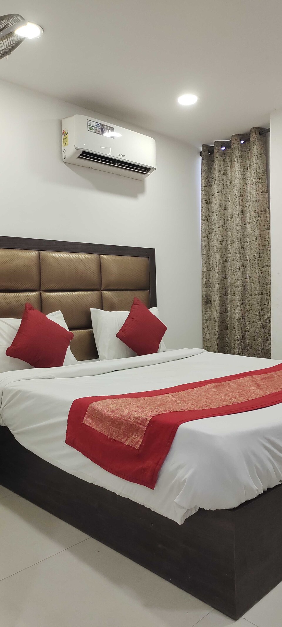 OYO Home Stay Safe South Plaza Near Lotus Temple, Greater Kailash Delhi, Delhi