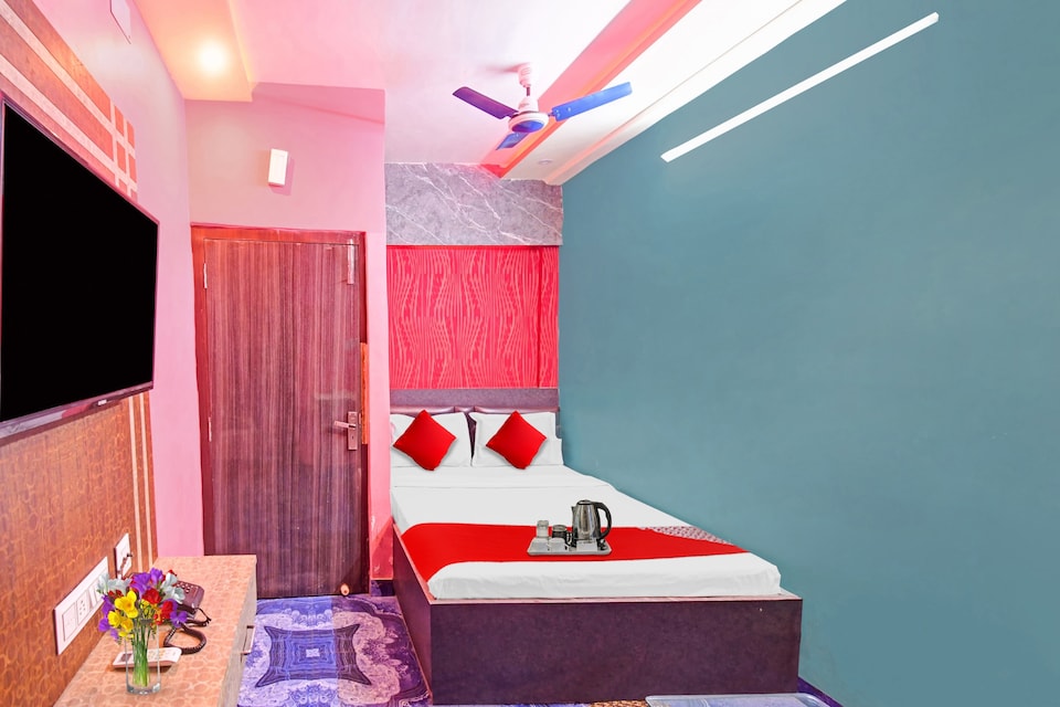 OYO Flagship 702286 P2 Guest House Near Birla Mandir, Ruby Hospital Kolkata, Kolkata