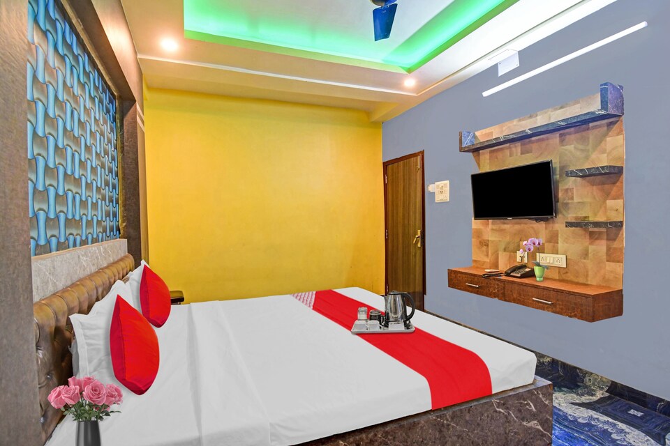OYO Flagship 702286 P2 Guest House Near Birla Mandir, Ruby Hospital Kolkata, Kolkata