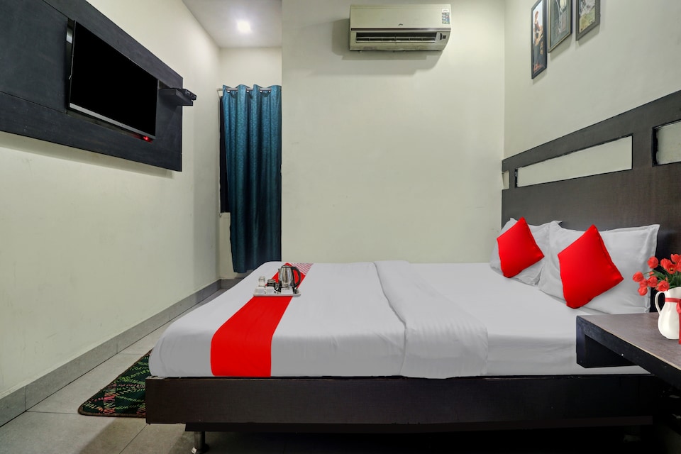 Hotel O Hare Krishna Guest House, Paharganj Delhi, Delhi