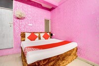 Collection O Hotel Sai Inn Near Indira Nagar Metro Station