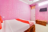 Collection O Hotel Sai Inn Near Indira Nagar Metro Station