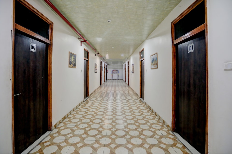 SPOT ON The Royals Inn, Aligarh, Aligarh