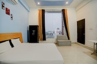 Hotel O The Royals Inn