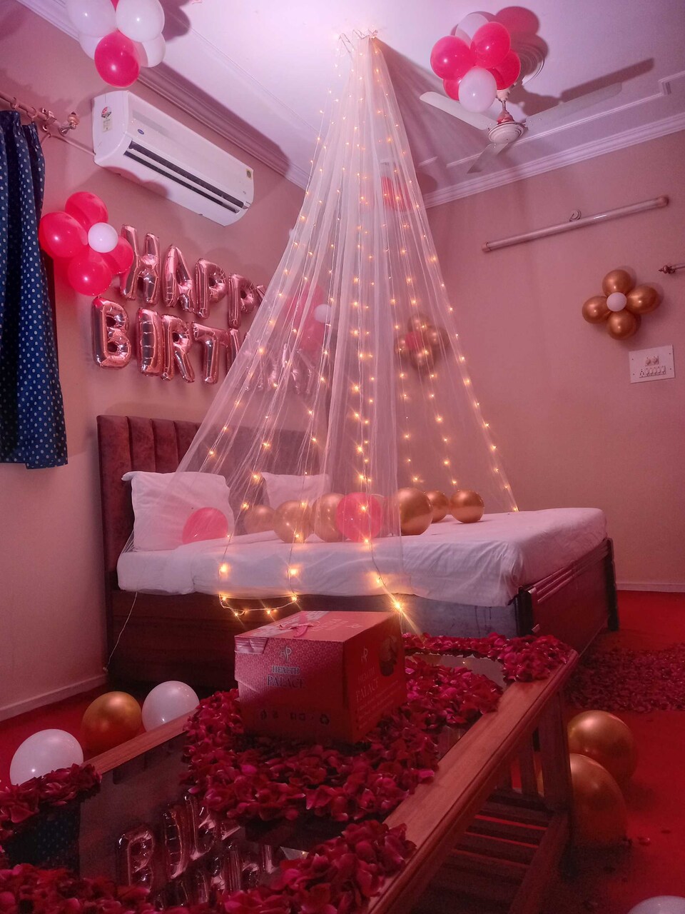 OYO Hotel R K Residency Near Carnival Krishna Cinema, Charbagh Lucknow, Lucknow