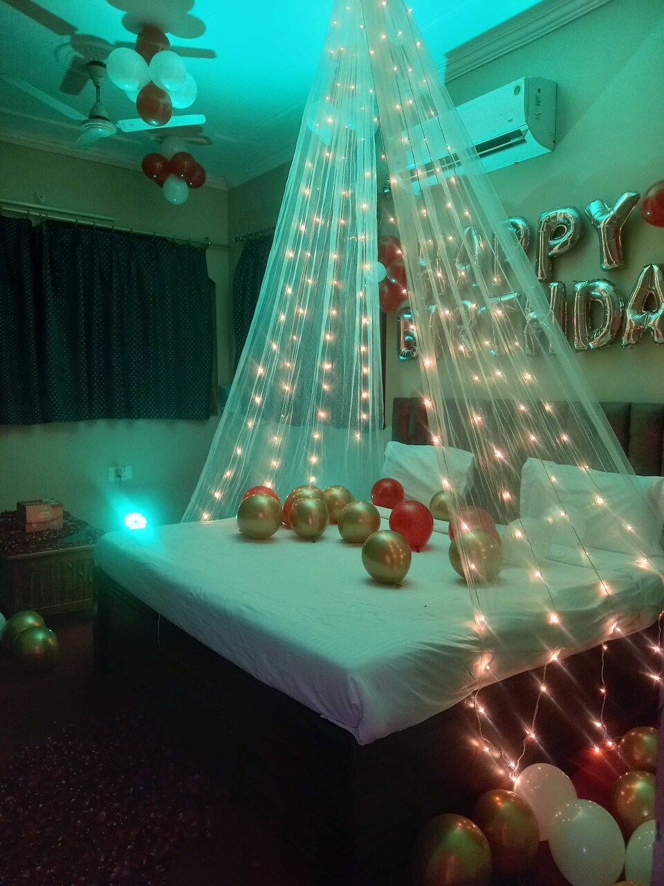 OYO Hotel R K Residency Near Carnival Krishna Cinema, Charbagh Lucknow, Lucknow