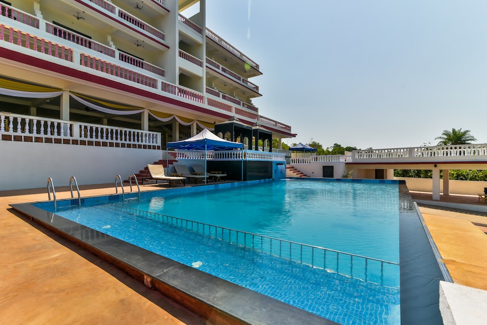 Capital O 12343 Aarya Boulevard, Ashwen Arambol Goa, Goa
