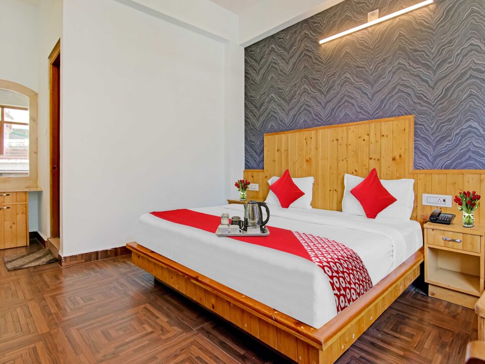 OYO Townhouse The Flash Near Nawada Metro Station, Dwarka Delhi, Delhi