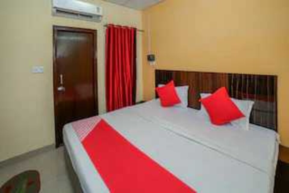 live on GWL046, Lashkar, Gwalior