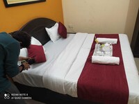 OYO Hotel Palm Near Gautam Buddha Park