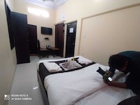 OYO Hotel Palm Near Gautam Buddha Park