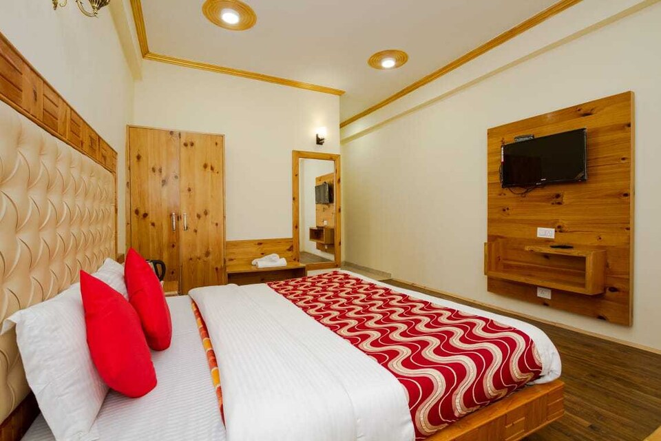 OYO Moody Suites, Airport Delhi, Delhi Transit