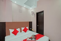 Hotel O Kwins Residency