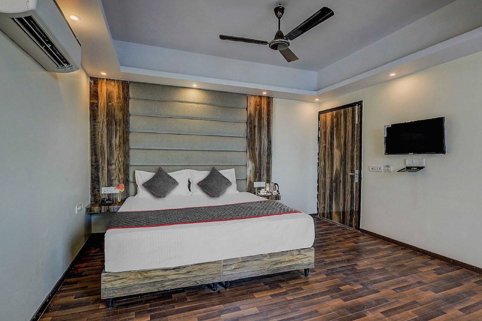 Hotel O Golden King , Airport Delhi, Delhi Transit