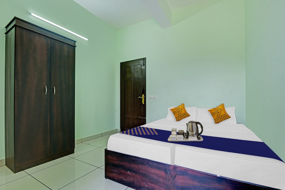 SPOT ON Ar Lodge Non Ac Rooms, Varkala, Varkala