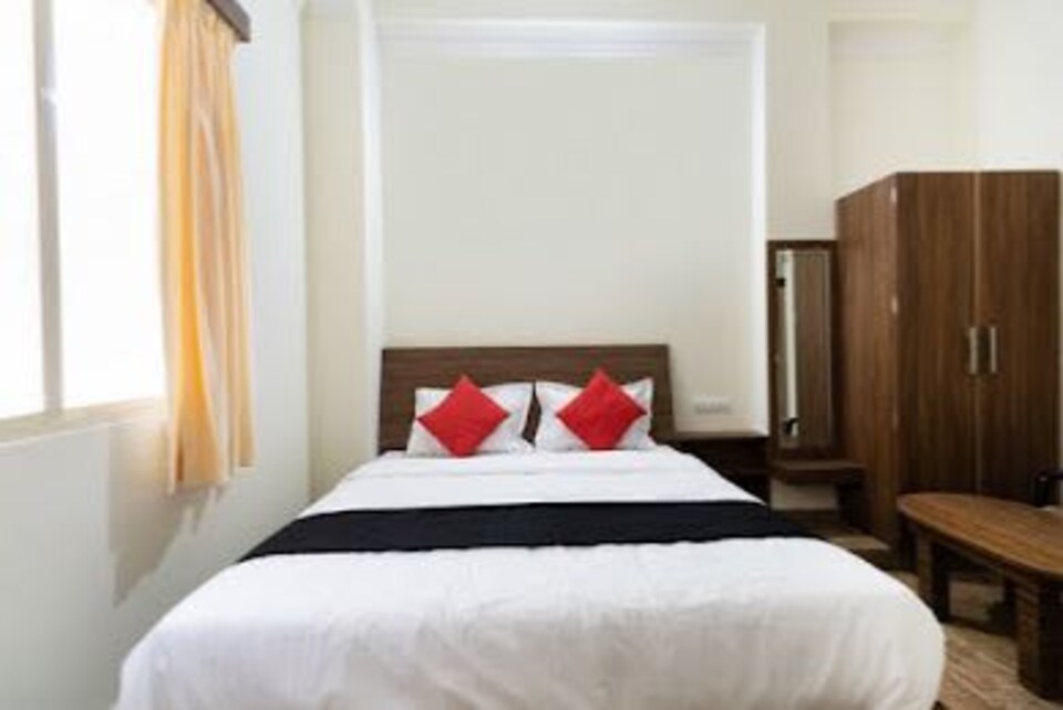 Flagship Hotel S Dot, Hassan, Hassan