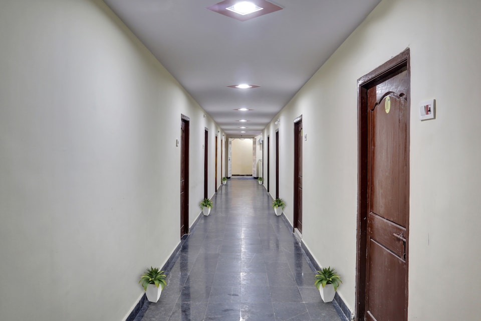 OYO Vasara Rooms & Banquet Hall, Karimnagar, करीमनगर