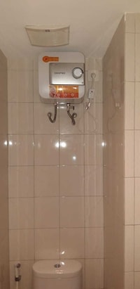 EXPRESS O 91863 Mekarwangi M-square Apartment By Santosa Property 