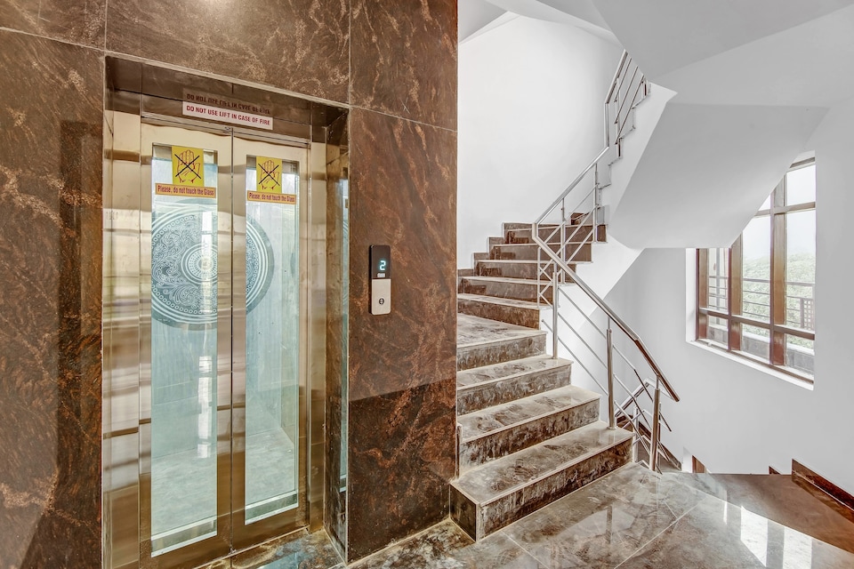 Hotel O Star Plaza, Rohini Delhi, Delhi